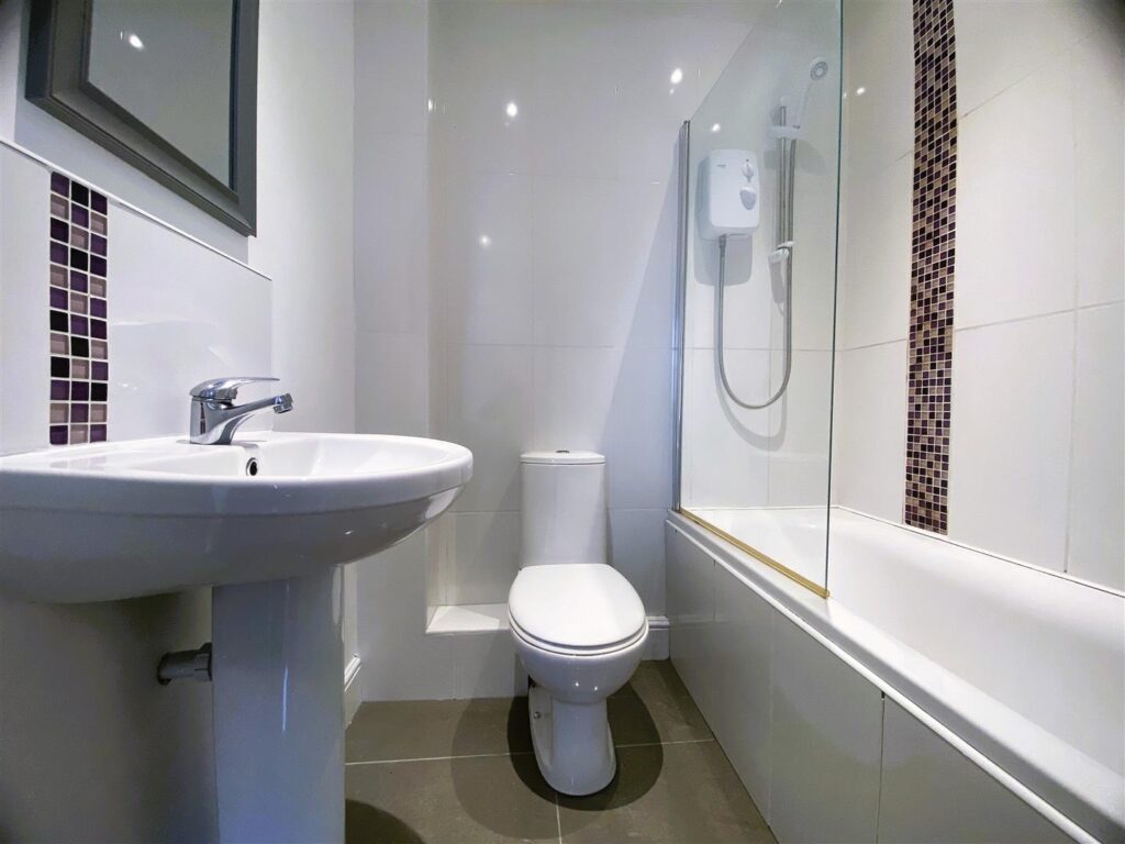 Bathroom .jpg