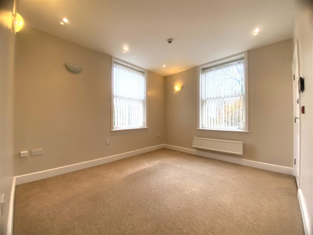 Lounge II.jpg
