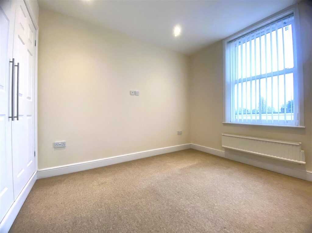 Master Bedroom I.jpg