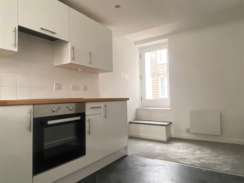 Kitchen IV.jpg