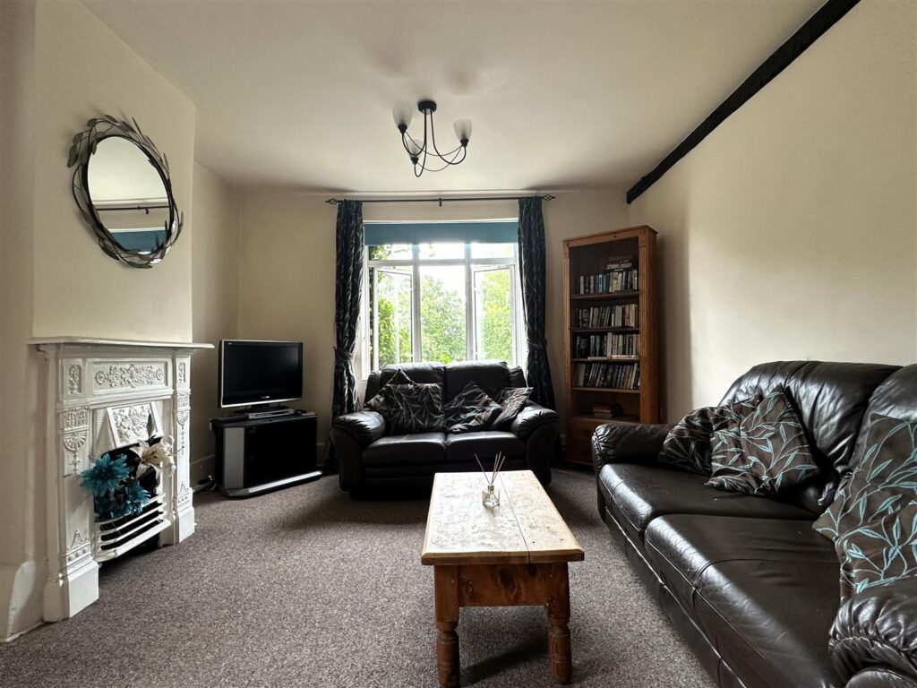 Lounge I.jpg