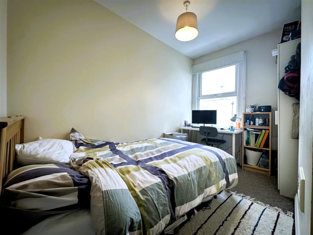 Bedroom 2.jpg