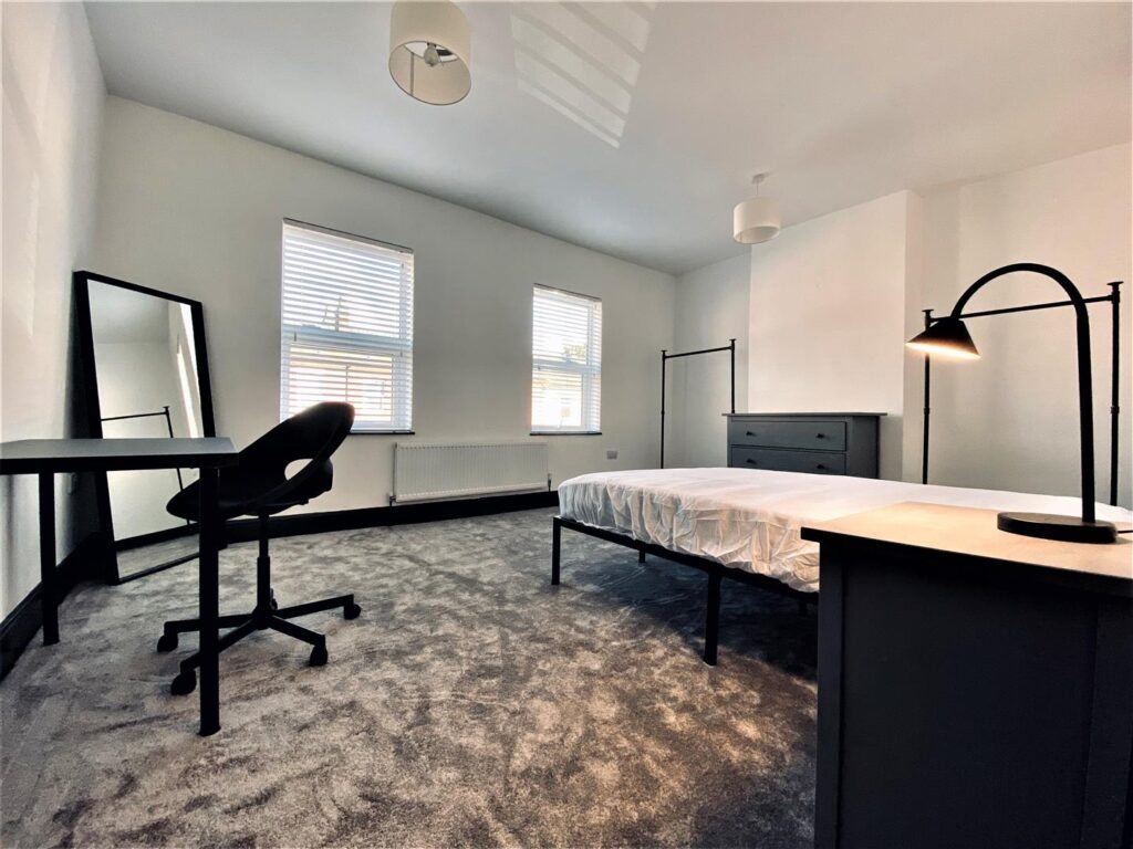 Bedroom4.jpg