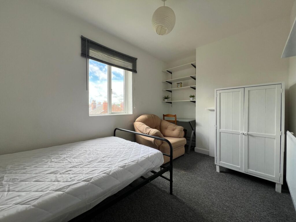BedroomIII.jpg